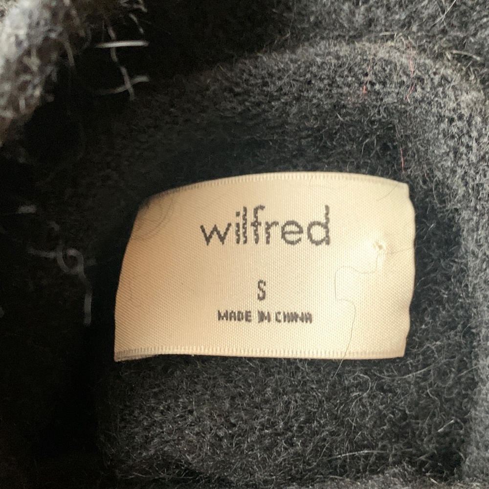 Aritzia Wilfred Lorin Black Mock Neck Tie Waist Sweater - Picture 8 of 10